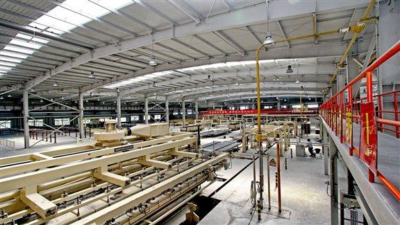 除了世界第一流的设备,天筑公司在2011年成立了新型建材研发中心,建立